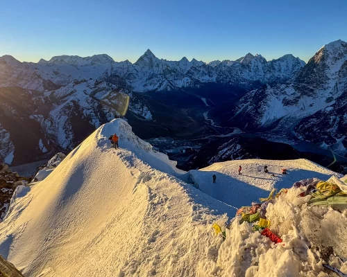 Everest trek via gokyo lakes & lobuche east climbing 